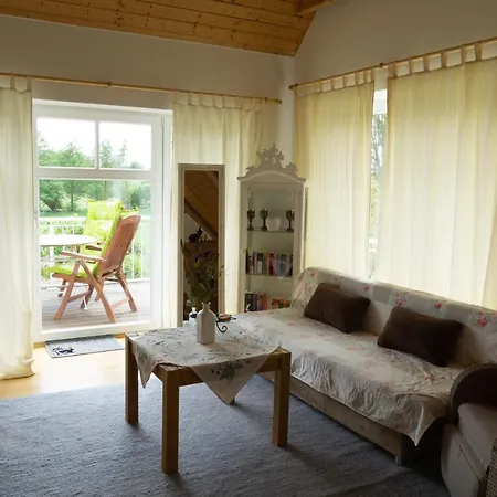 アパート Haus Rosengarten- Ruhige Im Gruenen