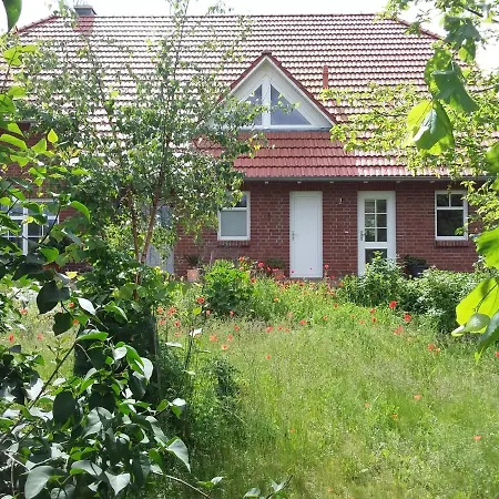 Apartment Haus Rosengarten- Ruhige Im Gruenen Sehlen
