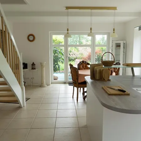 Haus Rosengarten- Ruhige Im Gruenen * Sehlen