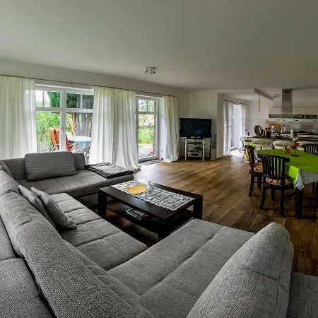 Haus Rosengarten- Ruhige Im Gruenen *