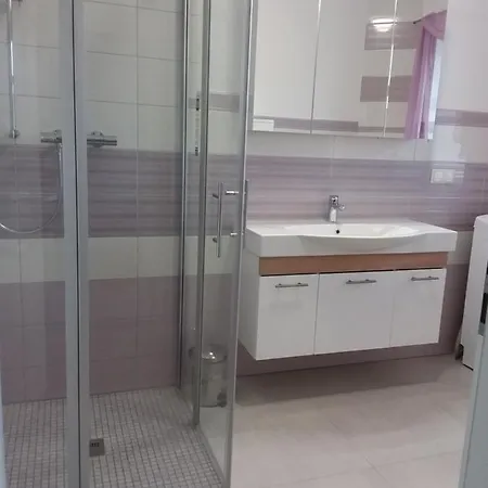 Haus Rosengarten- Ruhige Im Gruenen Sehlen