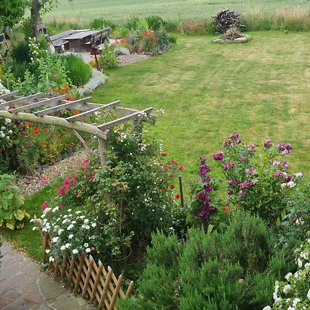 Haus Rosengarten- Ruhige Im Gruenen *