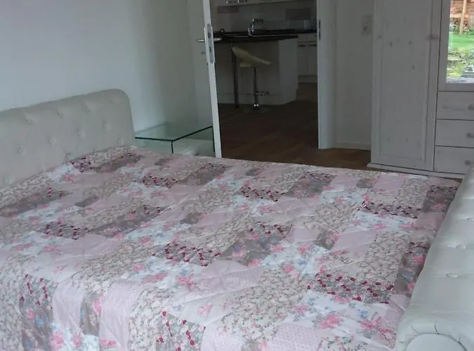 Haus Rosengarten- Ruhige Im Gruenen Lejlighed Sehlen